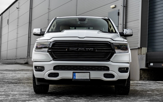 Dodge RAM cena 177999 przebieg: 104431, rok produkcji 2020 z Ropczyce małe 781